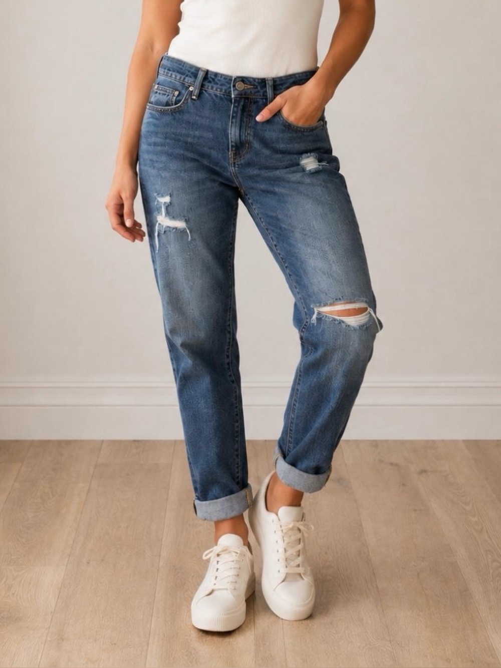 Gap Premium Mid Rise Boyfriend Jeans 6 / 28